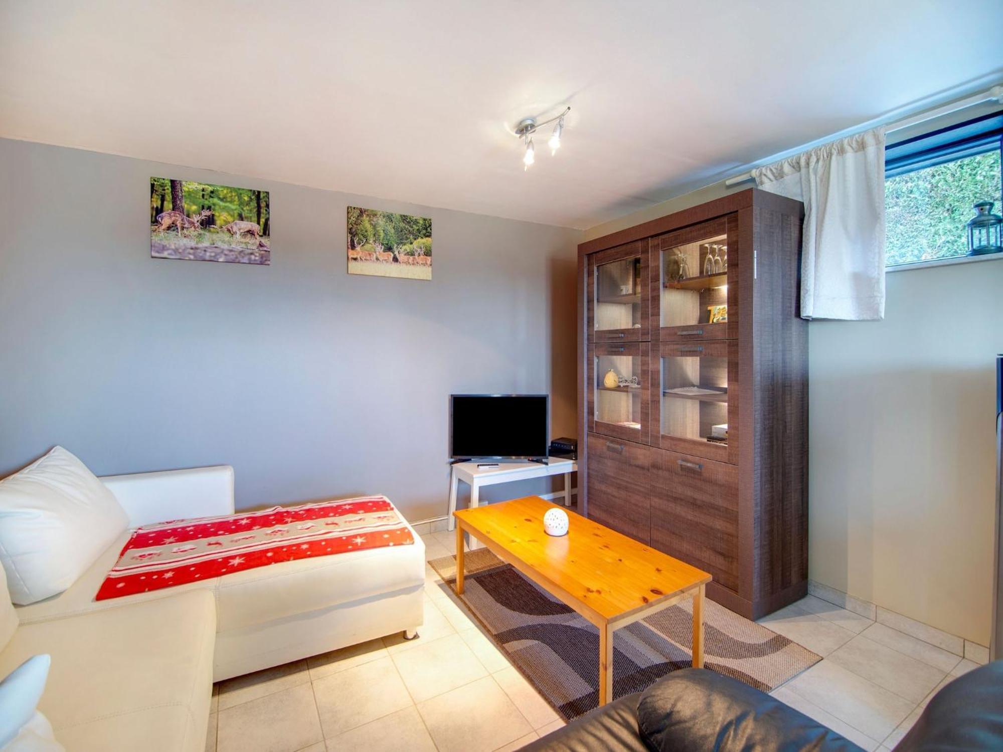 Sophisticated Holiday Home In Lierneux Near Forest Buitenkant foto