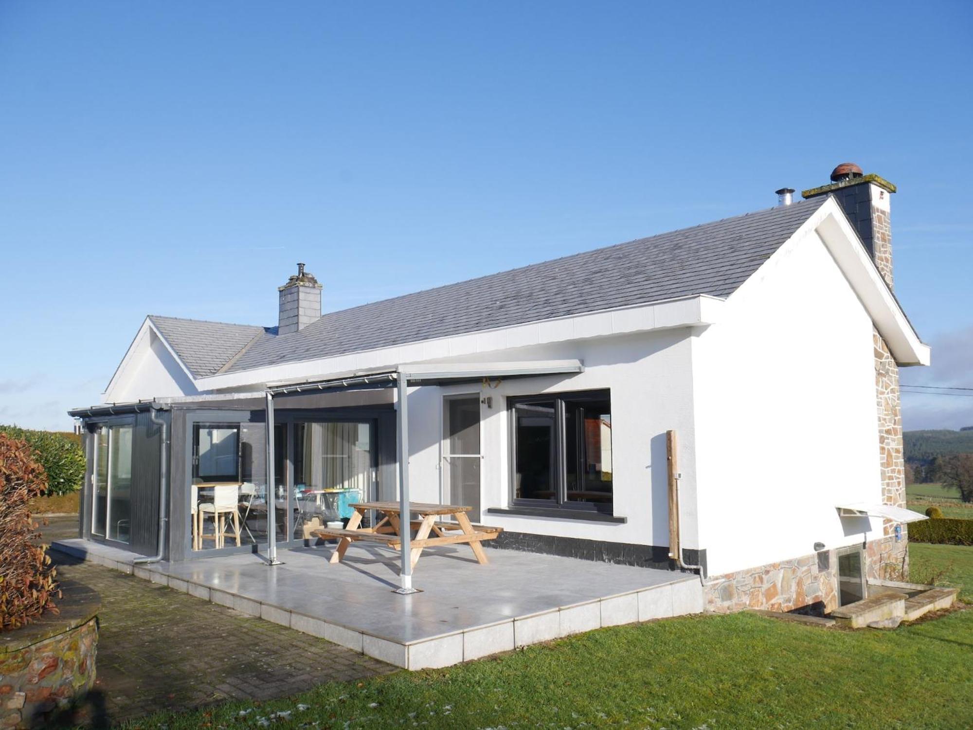 Sophisticated Holiday Home In Lierneux Near Forest Buitenkant foto